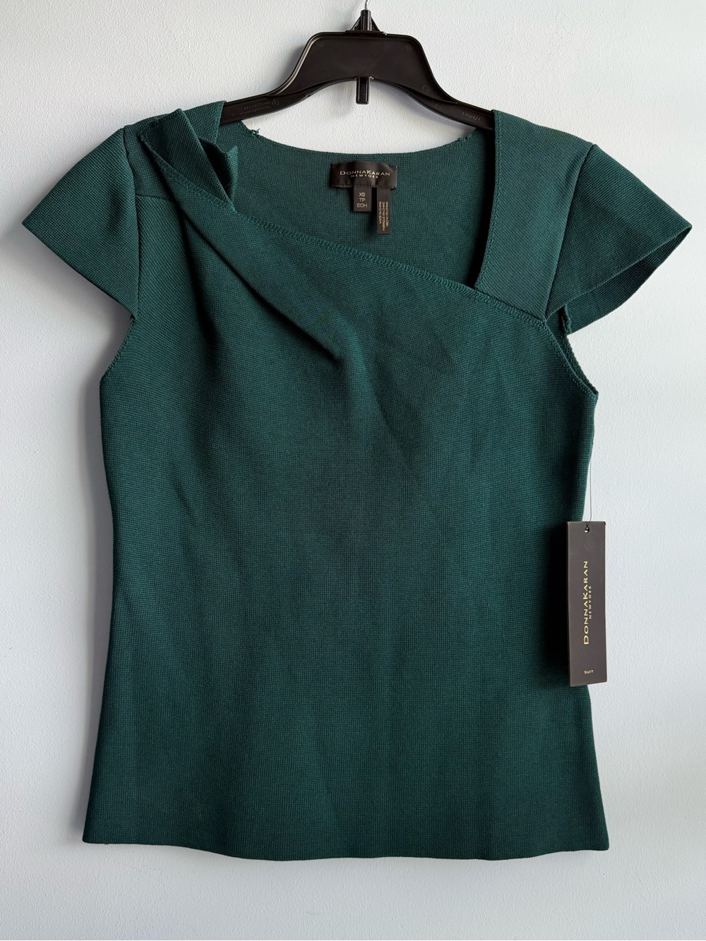Donna Karan Women’s Green Asymmetric Neck Short Sleeve Knit Top Size XS